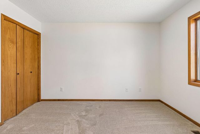 1610 Burns Avenue, Saint Paul, MN 55106