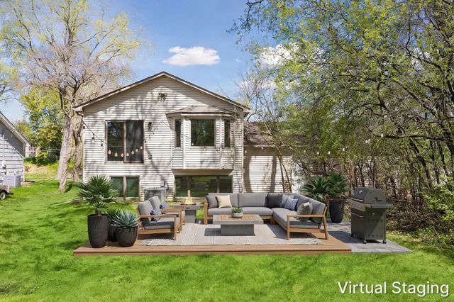 1610 Burns Avenue, Saint Paul, MN 55106