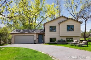 1610 Burns Avenue, Saint Paul, MN 55106