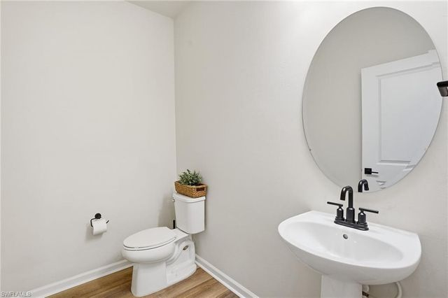 10395 Ventana LN, Naples, FL 34120