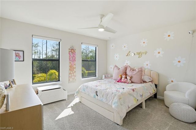 10395 Ventana LN, Naples, FL 34120