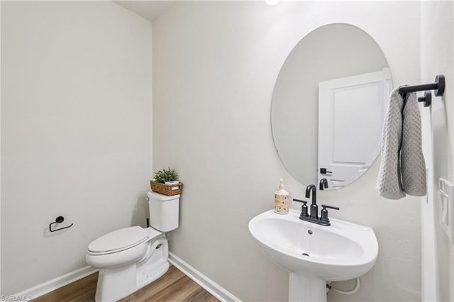10395 Ventana LN, Naples, FL 34120