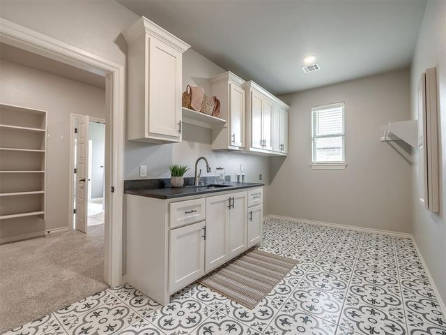 4844 Constitution Lane, Tuttle, OK 73089