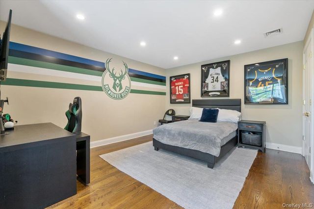 205 Hewlett Neck Road, Hewlett Neck, NY 11598