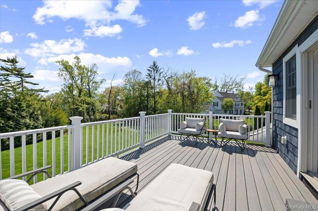 205 Hewlett Neck Road, Hewlett Neck, NY 11598