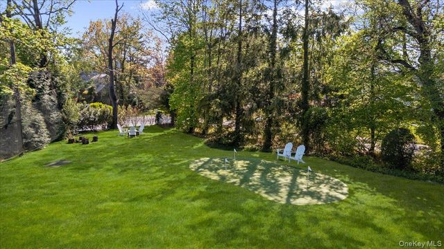 205 Hewlett Neck Road, Hewlett Neck, NY 11598