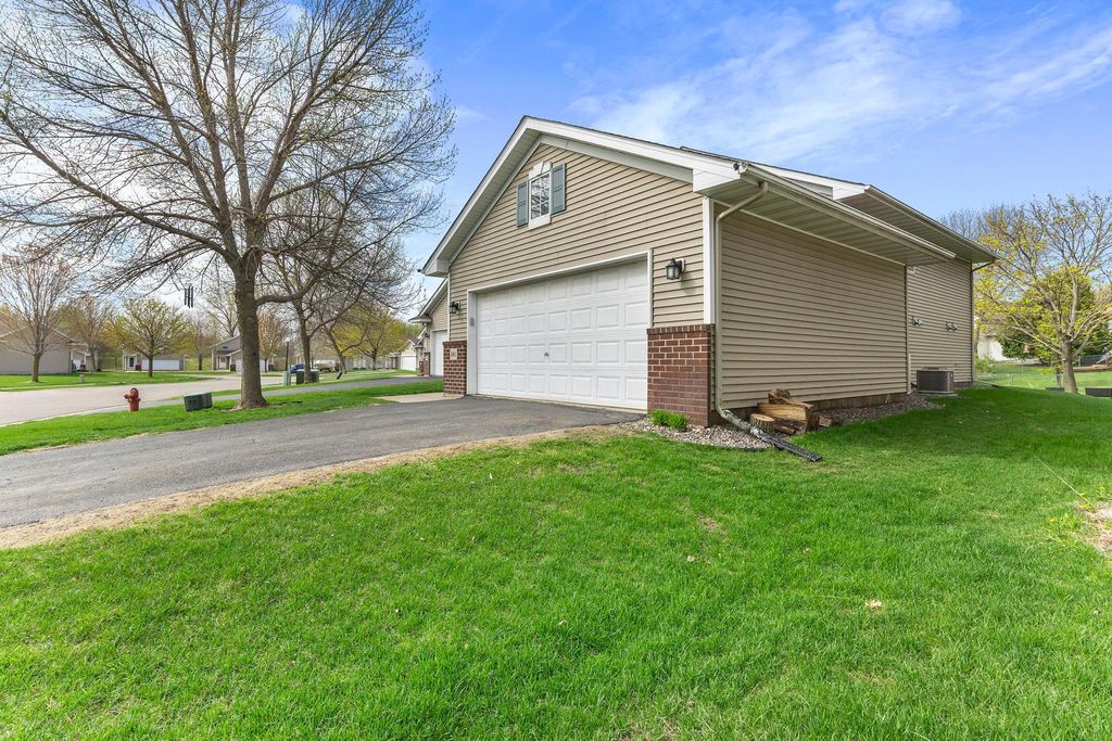 141 Garner Circle, Montrose, MN 55363 — photo 2