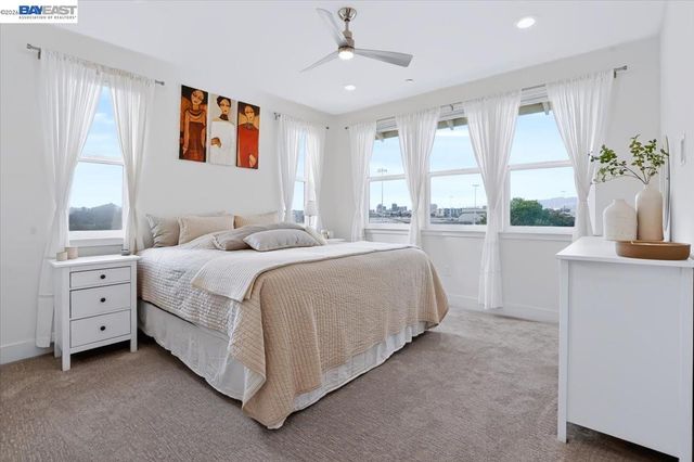 1826 Entrance Rd, Alameda, CA 94501
