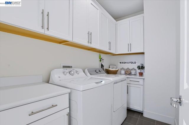 1826 Entrance Rd, Alameda, CA 94501