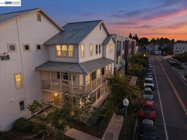 1826 Entrance Rd, Alameda, CA 94501