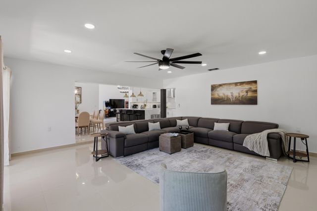 12725 Kingsway Road, Wellington, FL 33414