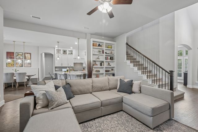 204 Falcon Point Drive, Heath, TX 75032