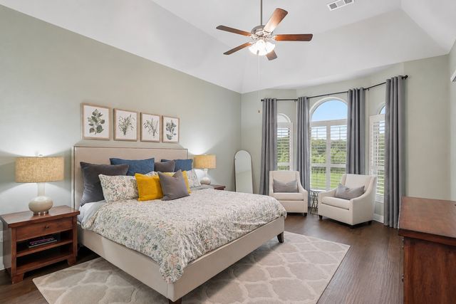 204 Falcon Point Drive, Heath, TX 75032