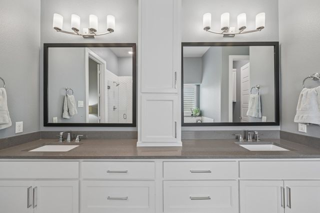 204 Falcon Point Drive, Heath, TX 75032