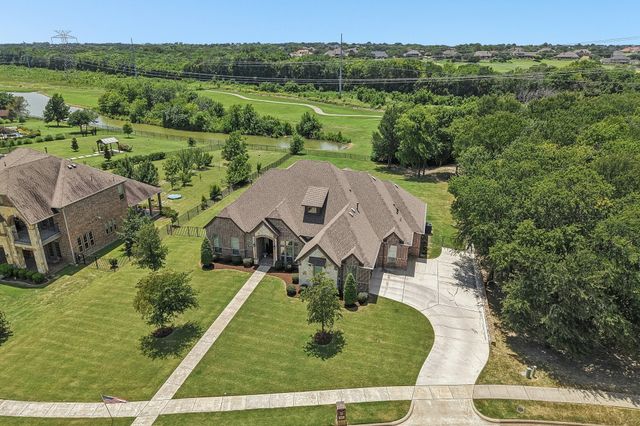 204 Falcon Point Drive, Heath, TX 75032