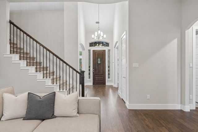 204 Falcon Point Drive, Heath, TX 75032