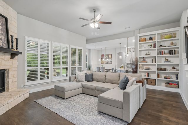 204 Falcon Point Drive, Heath, TX 75032