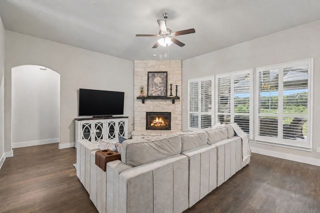 204 Falcon Point Drive, Heath, TX 75032