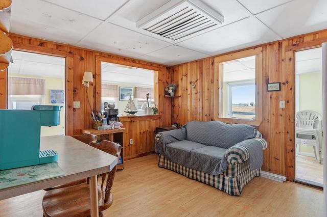 56 Nudd Avenue, Hampton, NH 03942