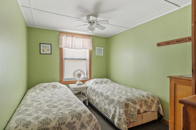 56 Nudd Avenue, Hampton, NH 03942
