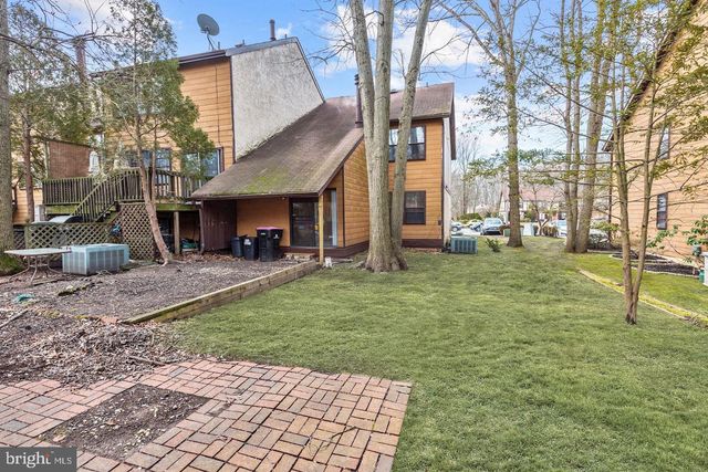 215 KEATS DR, Sicklerville, NJ 08081