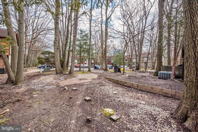 215 KEATS DR, Sicklerville, NJ 08081