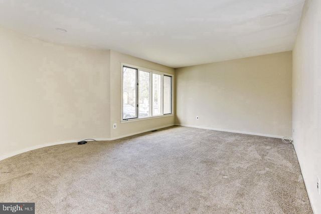 215 KEATS DR, Sicklerville, NJ 08081