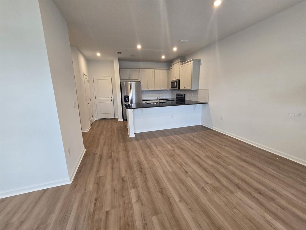 Image 2 of property listing at 7774 CLOVE HITCH WAY, Orlando, FL 32832