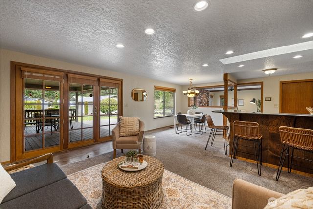 6805 246th Street E, Graham, WA 98338