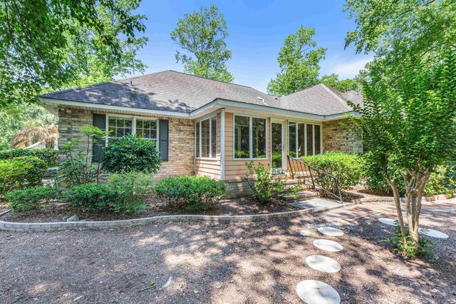 2 Niblick Ct., Carolina Shores, NC 28467