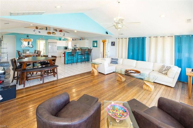 3249 Sandpiper RD, Virginia Beach, VA 23456