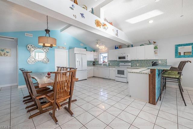 3249 Sandpiper RD, Virginia Beach, VA 23456