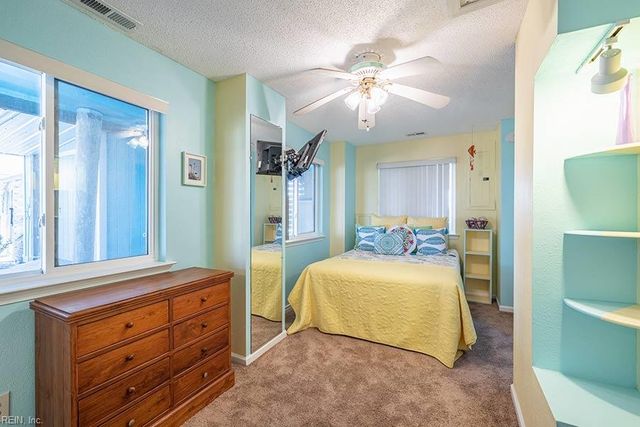 3249 Sandpiper RD, Virginia Beach, VA 23456