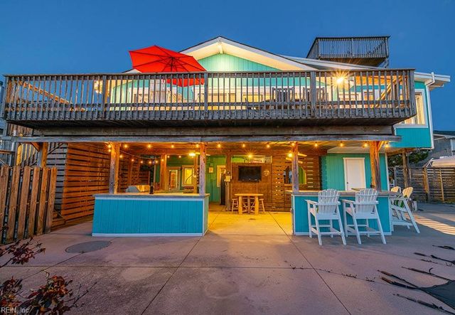 3249 Sandpiper RD, Virginia Beach, VA 23456