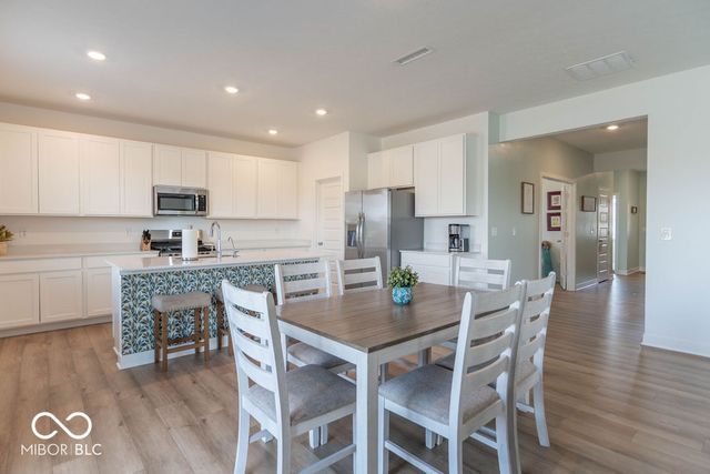 1516 Ironwood Road, Greenfield, IN 46140