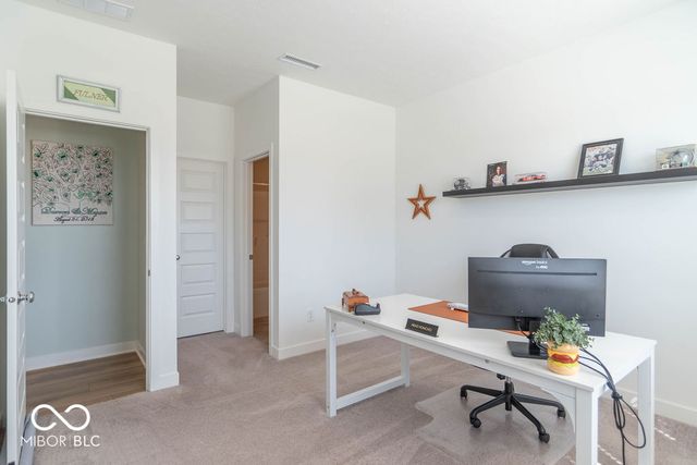 1516 Ironwood Road, Greenfield, IN 46140