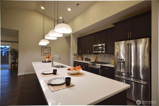 3310 Okanogan Court SE, Lacey, WA 98503