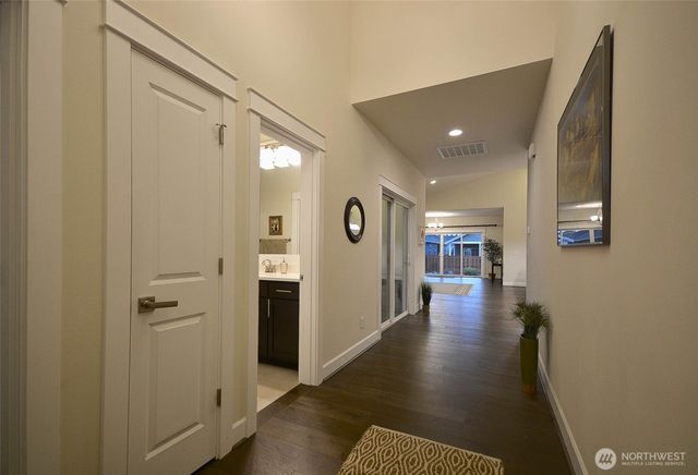 3310 Okanogan Court SE, Lacey, WA 98503