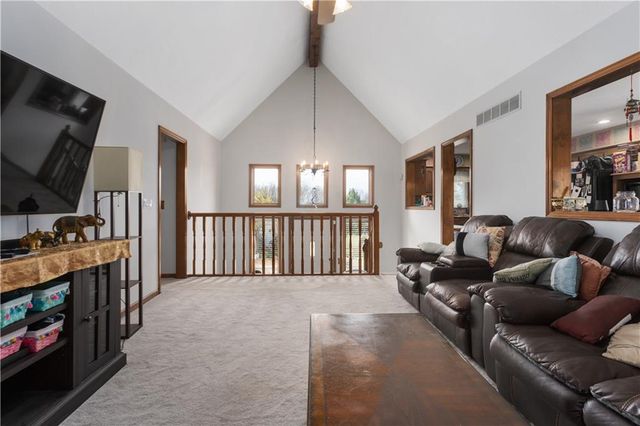 11203 Chandler Road, Liberty, MO 64068