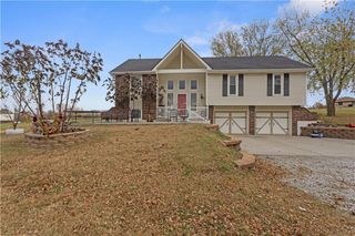 11203 Chandler Road, Liberty, MO 64068