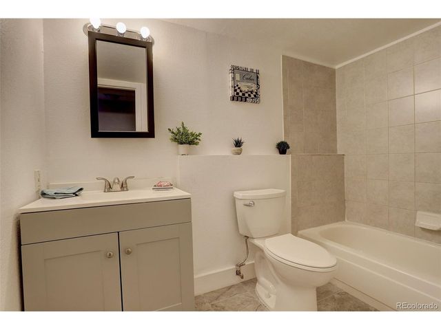 14602 E 2nd Ave 100C, Aurora, CO 80011