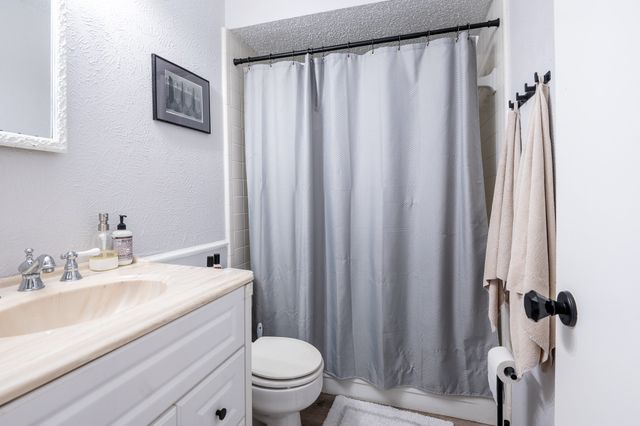 1903 Spies Springs Court, Arlington, TX 76006