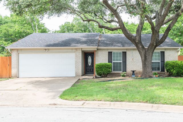 1903 Spies Springs Court, Arlington, TX 76006