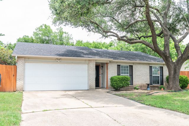 1903 Spies Springs Court, Arlington, TX 76006