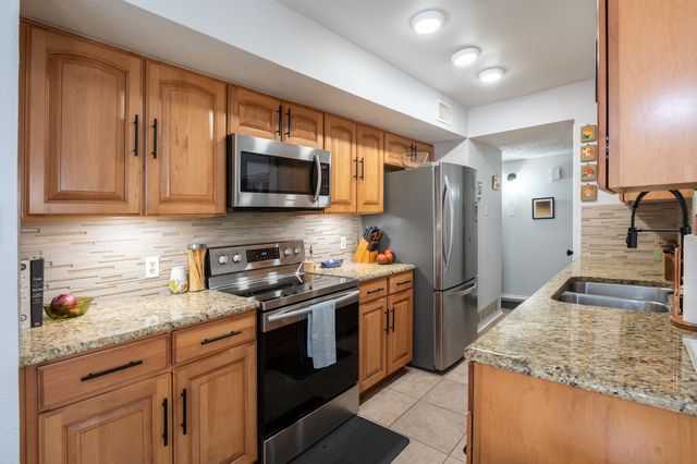 1903 Spies Springs Court, Arlington, TX 76006