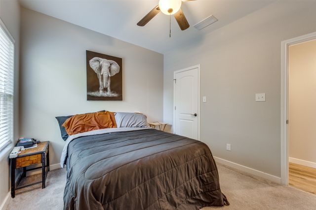 901 W Owing Street, Denison, TX 75020