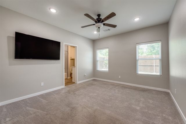 901 W Owing Street, Denison, TX 75020