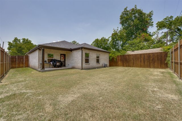 901 W Owing Street, Denison, TX 75020