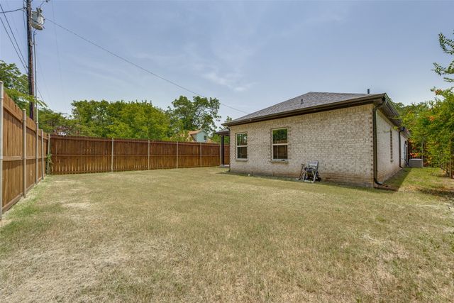901 W Owing Street, Denison, TX 75020