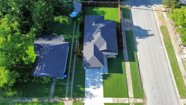 901 W Owing Street, Denison, TX 75020